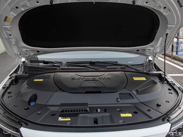 創(chuàng)維汽車(chē) 創(chuàng)維HT-i 2022款 1.5L PHEV 115KM 智行版