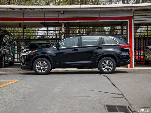 广汽丰田 汉兰达 2018款 2.0T 四驱精英版 7座 广汽丰田 汉兰达 2018款 2.0T 四驱精英版 7座