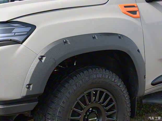 上汽大通 上汽大通MAXUS T90 2022款 2.0T柴油自動四驅上汽?！つ鯓讼? style=