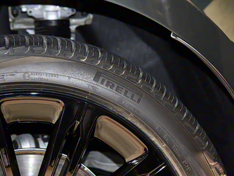 2023款 3.0 L6 400PS 典范加长版 2023款 3.0 L6 400PS 典范加长版