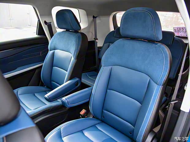睿蓝汽车 睿蓝9 2023款 创始版 6座 睿蓝汽车 睿蓝9 2023款 创始版 6座