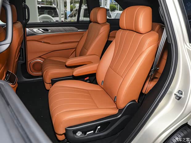 長城汽車 魏牌 藍(lán)山DHT-PHEV 2023款 兩驅(qū)長續(xù)航版