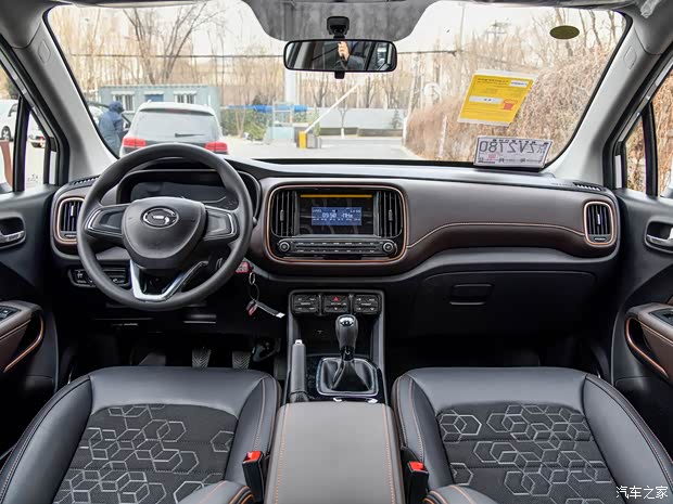 广汽乘用车 传祺GS3 2017款 150N 手动舒适版 广汽乘用车 传祺GS3 2017款 150N 手动舒适版