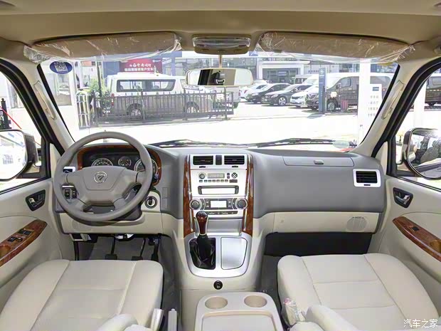 福田汽車 風(fēng)景G5 2020款 2.4L商運(yùn)版長(zhǎng)軸平頂7座多用途乘用車4K22D4M