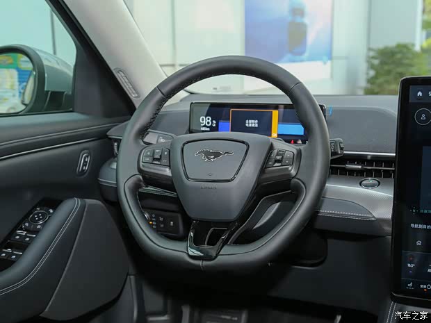 福特電動(dòng)車 Mustang Mach-E 2021款 無疆后驅(qū)版(長續(xù)航)