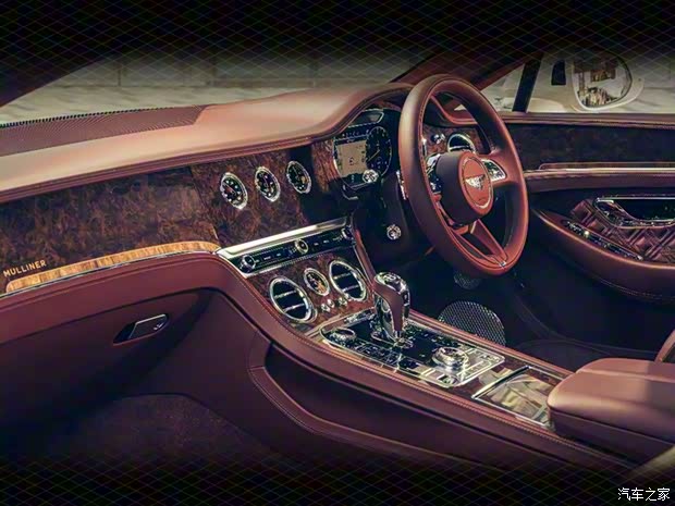 宾利 欧陆 2023款 4.0T GT V8 雅度定制版