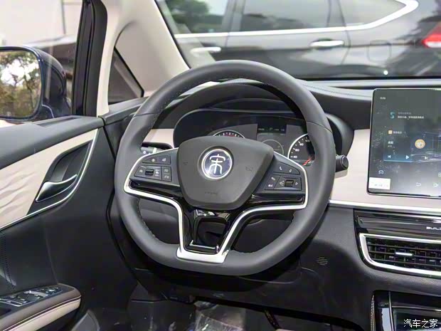 比亚迪 宋MAX新能源 2022款 DM-i 105KM 旗舰型