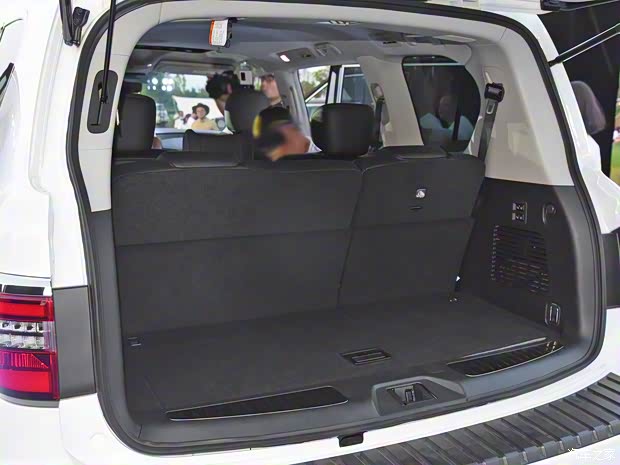 日產(chǎn)(進口) 途樂 2023款 ARMADA 5.6L 無敵艦隊旗艦版