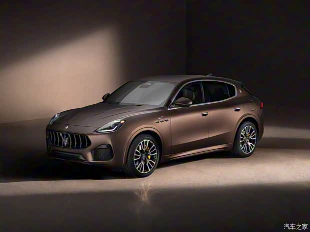 瑪莎拉蒂 Grecale 2022款 2.0T GT 瑪莎拉蒂 Grecale 2022款 2.0T GT