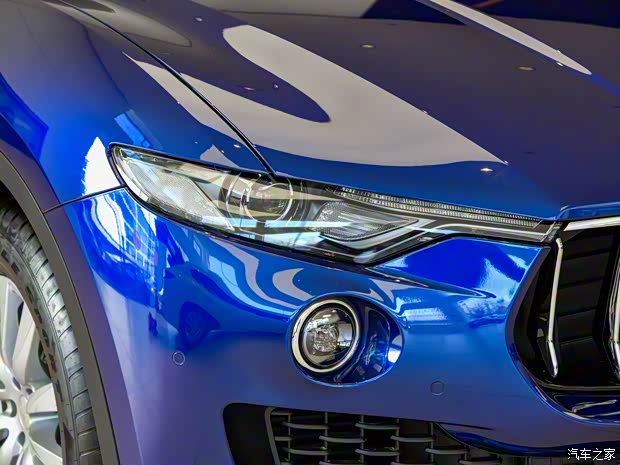 玛莎拉蒂 Levante 2018款 3.0T 350Hp 经典版 玛莎拉蒂 Levante 2018款 3.0T 350Hp 经典版