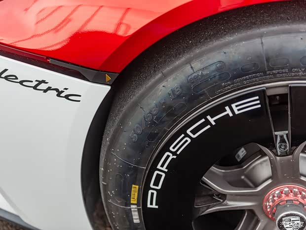 保時(shí)捷 Mission R 2021款 基本型