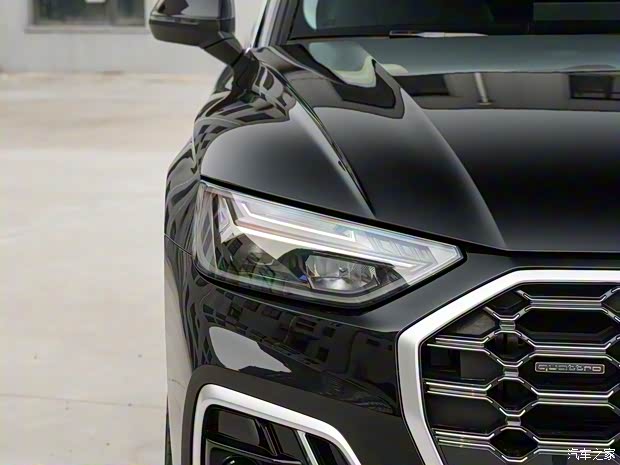 一汽奧迪 奧迪Q5L 2023款 40T 時(shí)尚動(dòng)感型