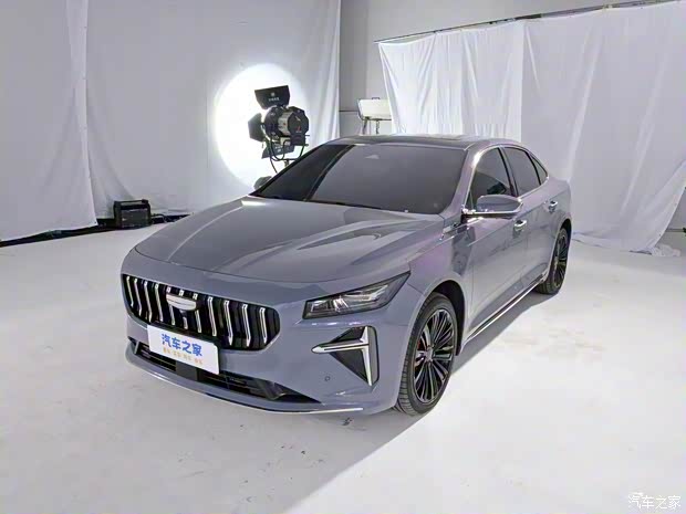 吉利汽车 星瑞 2024款 星瑞L双擎 1.5T 油电混动版 吉利汽车 星瑞 2024款 星瑞L双擎 1.5T 油电混动版