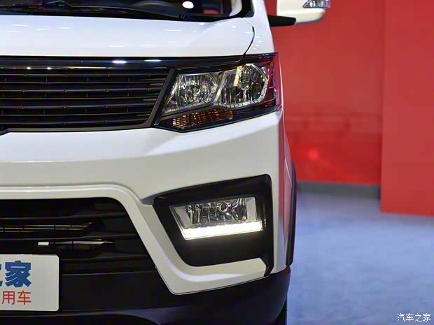 北汽瑞翔 博騰V2 2022款 1.5L客車舒適型