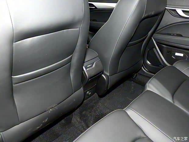 吉利汽车 帝豪 2018款 1.5L 手动向上互联版