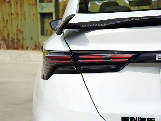 吉利汽车 缤瑞 2022款 缤瑞COOL 1.5T DCT电掣版