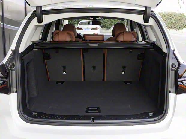 華晨寶馬 寶馬iX3 2022款 改款 創(chuàng)領(lǐng)型