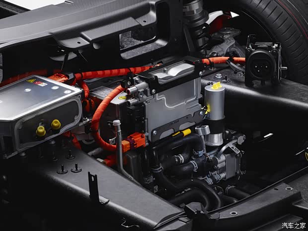 兰博基尼 Revuelto 2023款 基本型