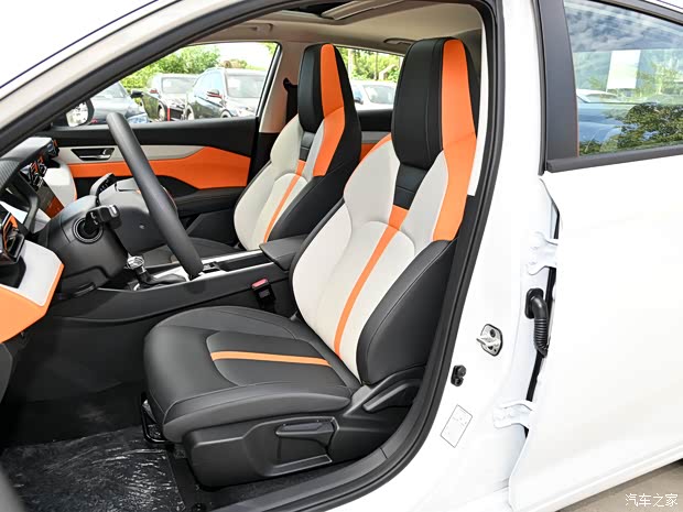 东风乘用车 奕炫 2023款 马赫版 1.5L 自动追影版 东风乘用车 奕炫 2023款 马赫版 1.5L 自动追影版