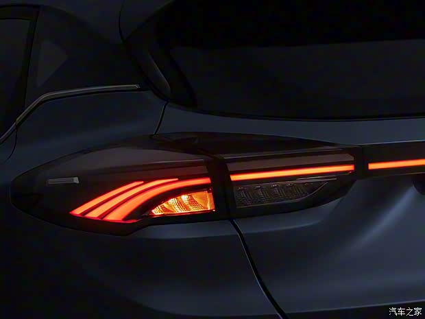 几何汽车 几何C 2020款 基本型 几何汽车 几何C 2020款 基本型