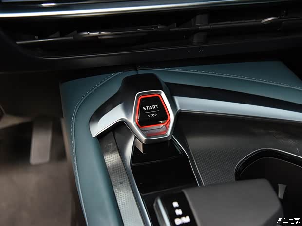 上汽集团 MG7 2022款 试装车 上汽集团 MG7 2022款 试装车