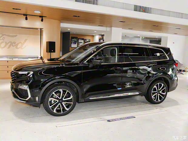 江鈴福特 領(lǐng)裕 2023款 EcoBoost 225 尊領(lǐng)型 7座(2/3/2) 江鈴福特 領(lǐng)裕 2023款 EcoBoost 225 尊領(lǐng)型 7座(2/3/2)