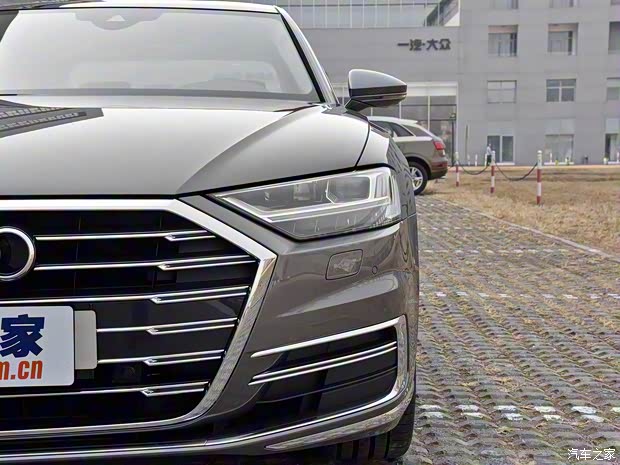 奥迪(进口) 奥迪A8 2018款 A8L 55 TFSI quattro豪华型