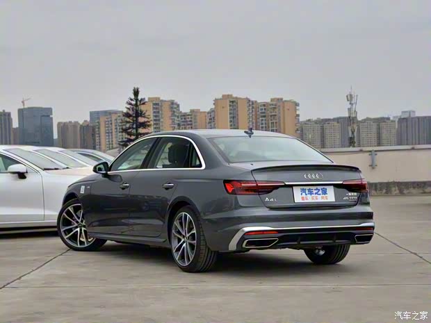 一汽-大众奥迪 奥迪A4L 2020款 45 TFSI quattro 臻选动感型