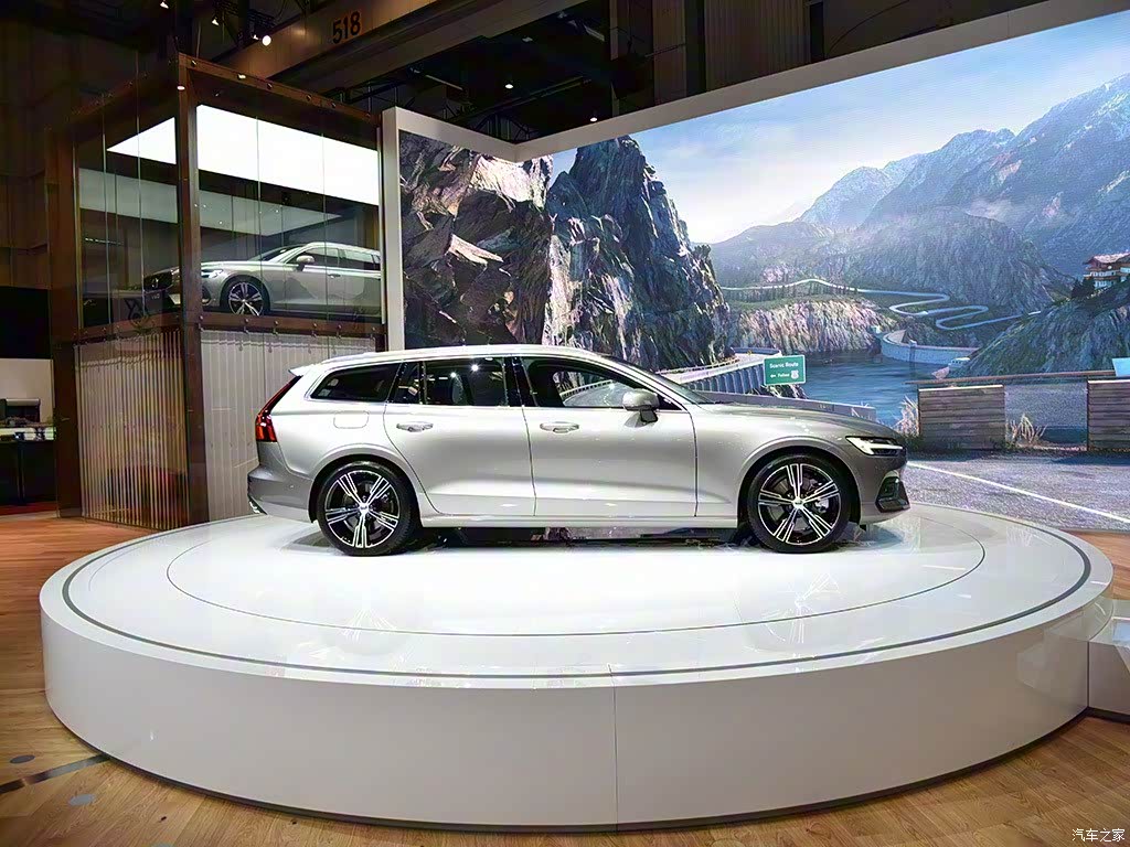 沃尔沃V60 2018款 T6 AWD