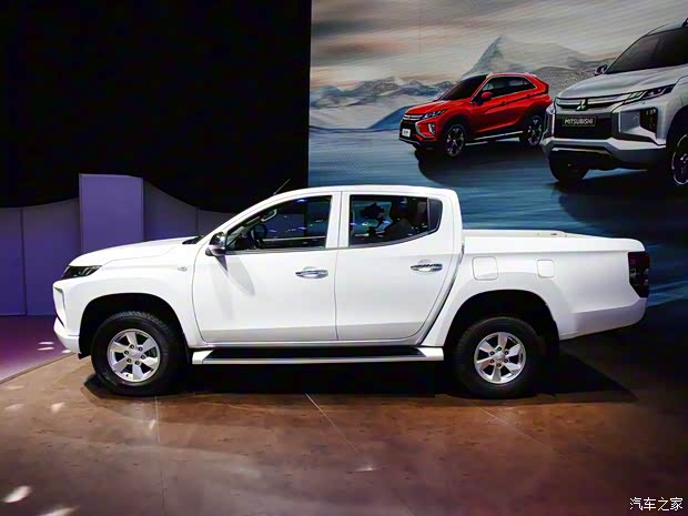 三菱(进口) 三菱L200 2021款 基本型 三菱(进口) 三菱L200 2021款 基本型