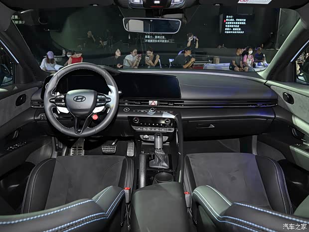 现代N 伊兰特Elantra N 2023款 2.0T N 现代N 伊兰特Elantra N 2023款 2.0T N