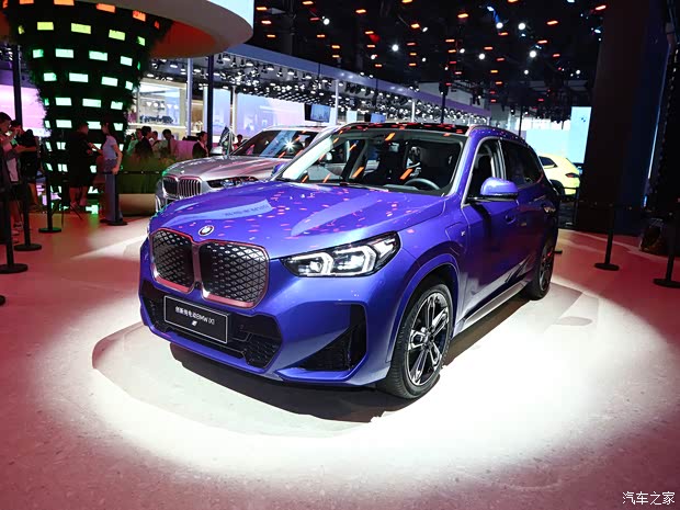 华晨宝马 宝马iX1 2023款 xDrive30L M运动套装 华晨宝马 宝马iX1 2023款 xDrive30L M运动套装