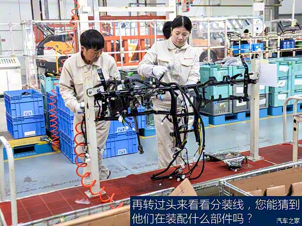 众泰汽车 众泰T700 2017款 1.8T 双离合旗舰型贺岁版 众泰汽车 众泰T700 2017款 1.8T 双离合旗舰型贺岁版