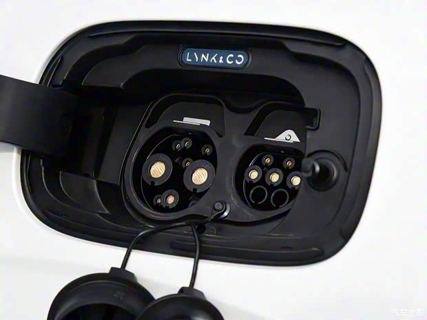 领克 领克09新能源 2023款 2.0TD EM-P 远航版PM 七座 领克 领克09新能源 2023款 2.0TD EM-P 远航版PM 七座