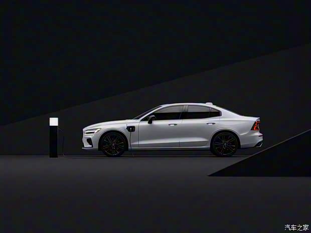 沃爾沃(進口) 沃爾沃S60新能源(進口) 2022款 T8 AWD Black Edition 沃爾沃(進口) 沃爾沃S60新能源(進口) 2022款 T8 AWD Black Edition