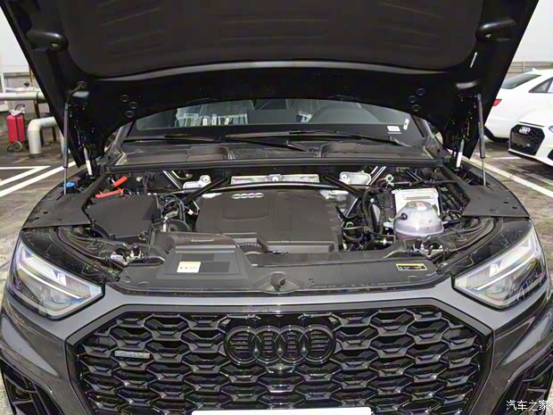 一汽奥迪 奥迪Q5L Sportback 2023款 40 TFSI 豪华型