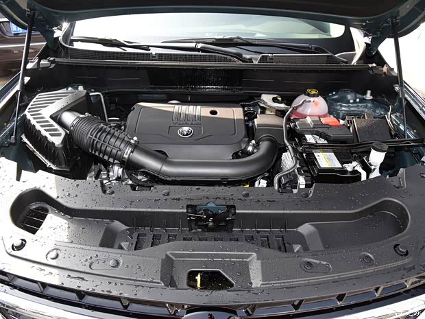 上汽通用别克 昂科旗 2020款 28T 两驱战旗型 上汽通用别克 昂科旗 2020款 28T 两驱战旗型