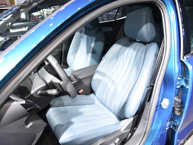 東風(fēng)標(biāo)致 標(biāo)致408X 2023款 高配版