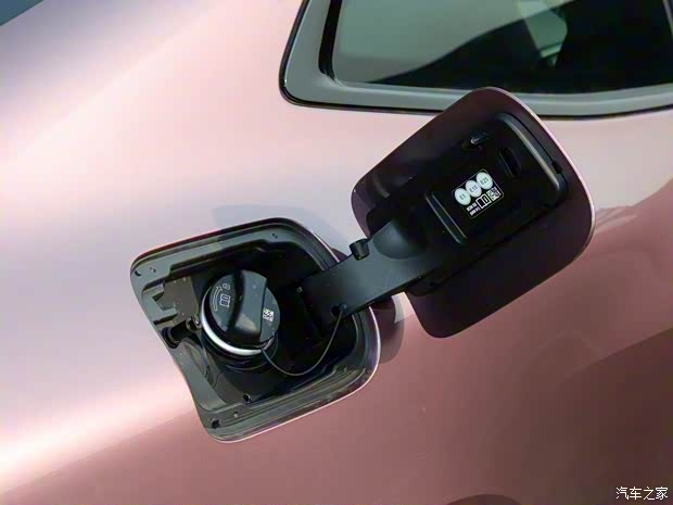 寶馬(進(jìn)口) 寶馬4系 2022款 430i 天鵝絨蘭花紫特別版