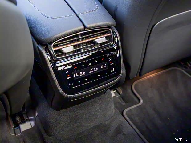 梅賽德斯-EQ 奔馳EQE(海外) 2022款 500 4MATIC AMG Line