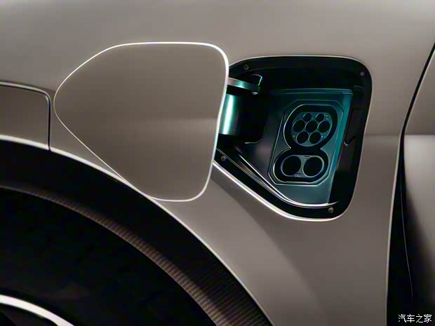 路特斯 ELETRE 2022款 517km 基本型 路特斯 ELETRE 2022款 517km 基本型