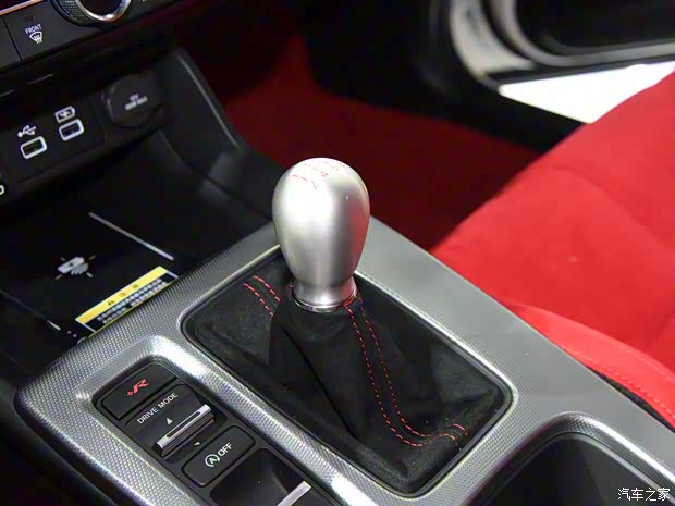 本田(进口) 思域(进口) 2023款 2.0T 420TURBO TYPE R 本田(进口) 思域(进口) 2023款 2.0T 420TURBO TYPE R