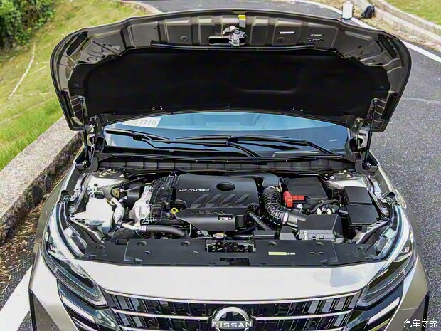 東風(fēng)日產(chǎn) 天籟 2022款 2.0T XV 尊享版