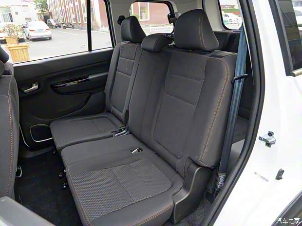 SWM斯威汽車 SWM斯威X3 2020款 1.5L 手動(dòng)超值型 7座 SWM斯威汽車 SWM斯威X3 2020款 1.5L 手動(dòng)超值型 7座