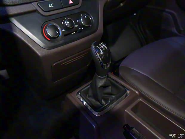 北汽瑞翔 博騰V2 2022款 1.5L客車舒適型