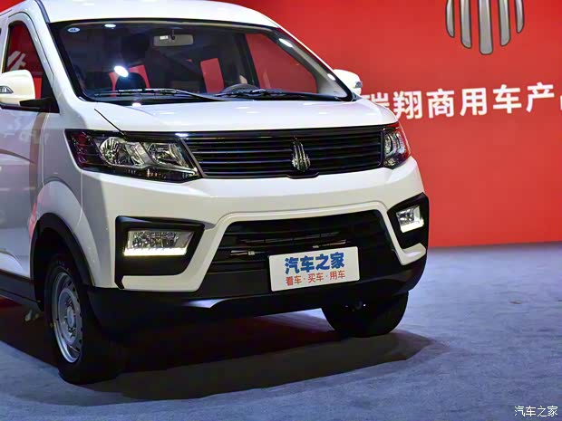 北汽瑞翔 博騰V2 2022款 1.5L客車舒適型