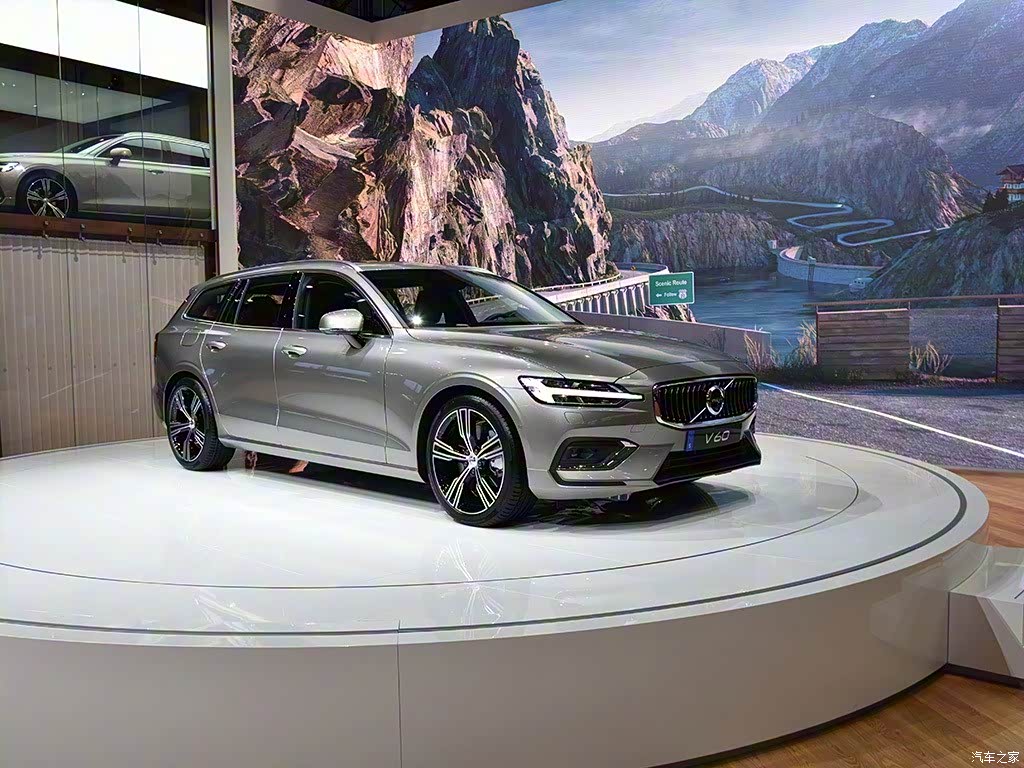 沃尔沃V60 2018款 T6 AWD