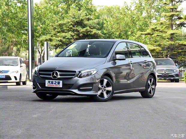 奔馳(進(jìn)口) 奔馳B級 2018款 B 260 運(yùn)動型