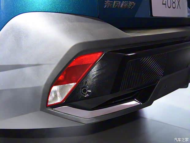 東風(fēng)標(biāo)致 標(biāo)致408X 2023款 高配版
