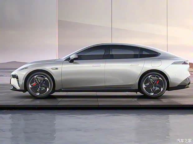 東風(fēng)乘用車 東風(fēng)eπ 007 2023款 基本型